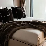 Ultra Luxury Full Burj View, Walk To Dubai Mall