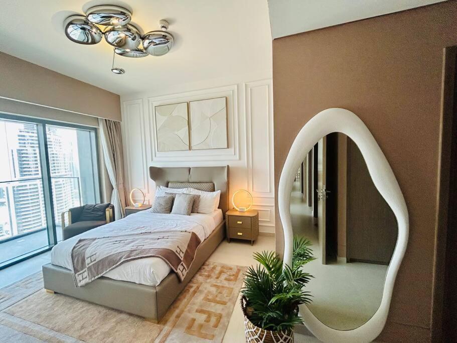 Ultra Luxury Full Burj View, Walk To Mall