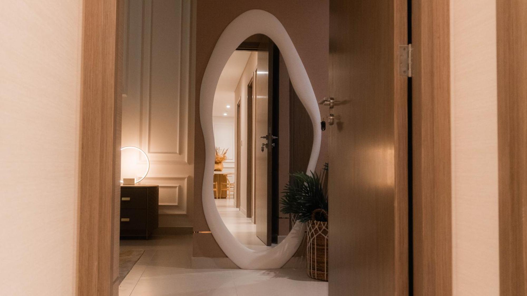 Ultra Luxury Full Burj View, Walk To Mall Dubai